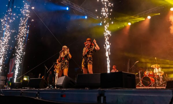 Festival entertainment Festival entertainment